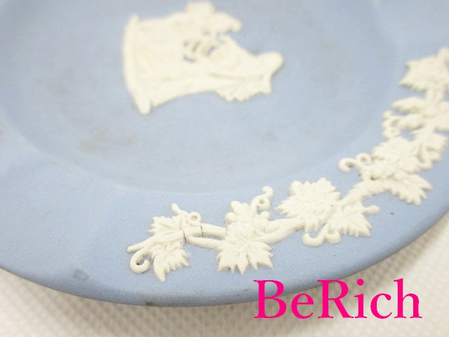 ウェッジウッド WEDGWOOD ジャスパー ウェア アッシュ トレイ 灰皿 ペール ブルー 陶器 ロゴ 小物入れ トレイ 置物 【中古】【送料無料】 bh2031