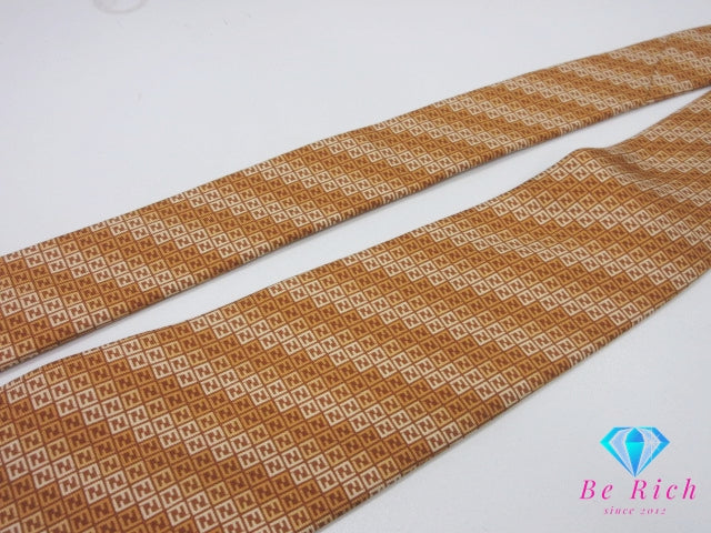 美品 フェンディ FENDI ネクタイ 総柄 ロゴ オレンジ系 ベージュ ズッカ柄 シルク 絹 ビジネス スーツ ファッション 小物 紳士 メンズ 【中古】【送料無料】 bh2890