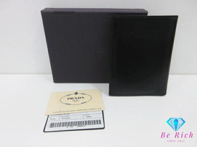 プラダ 二つ折り メンズ 札入れ 財布 M10X レザー 黒 ブラック レザー PRADA コンパクト ウォレット 【中古】【送料無料】bs4066