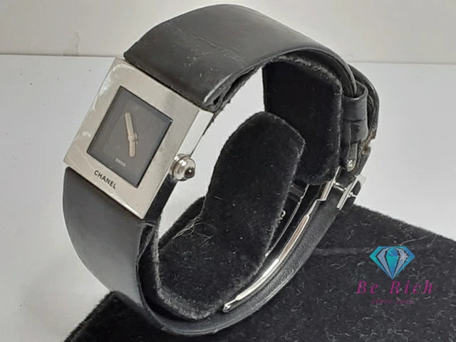 シャネル CHANEL マトラッセ レディース 腕時計 H0116 黒 ブラック SS レザー ロゴ アナログ クォーツ QZ ウォッチ 【中古】【送料無料】 bt3424
