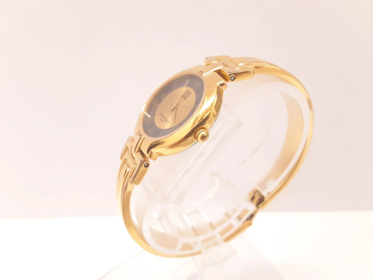ジバンシィ GIVENCHY バングル ウォッチ レディース 腕時計 青 ブルー ゴールド SS GP ブレス ロゴ アナログ クォーツ QZ ウォッチ 【中古】【送料無料】 bt3474