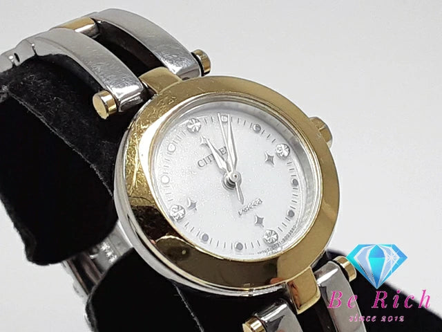 シチズン CITIZEN ウィッカ ソーラー レディース 腕時計 E031-S063116 白 ホワイト シルバー ゴールド SS ブレス アナログ QZ クォーツ ウォッチ Wicca 【中古】【送料無料】 ht4959