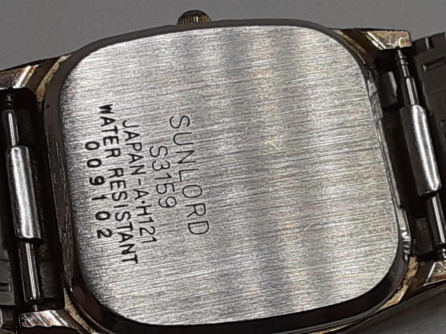 サンロード SUNLORD メンズ 腕時計 S3159黒 ブラック ゴールド SS GP メッキ アナログ クォーツ QZ ウォッチ 【中古】【送料無料】 ht5443