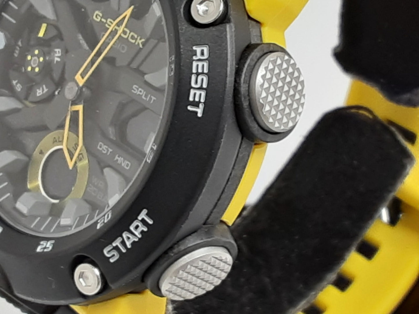 美品 カシオ CASIO G-SHOCK メンズ 腕時計 GA-2000 SS カーボン コア ガード イエロー ブラック 黄 黒 SS 樹脂 ブレス アナデジ クォーツ QZ ウォッチ Gショック ジーショック 【中古】【送料無料】ht5449