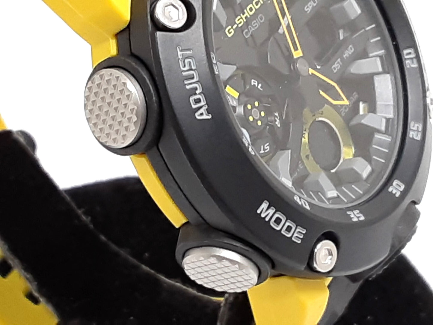 美品 カシオ CASIO G-SHOCK メンズ 腕時計 GA-2000 SS カーボン コア ガード イエロー ブラック 黄 黒 SS 樹脂 ブレス アナデジ クォーツ QZ ウォッチ Gショック ジーショック 【中古】【送料無料】ht5449