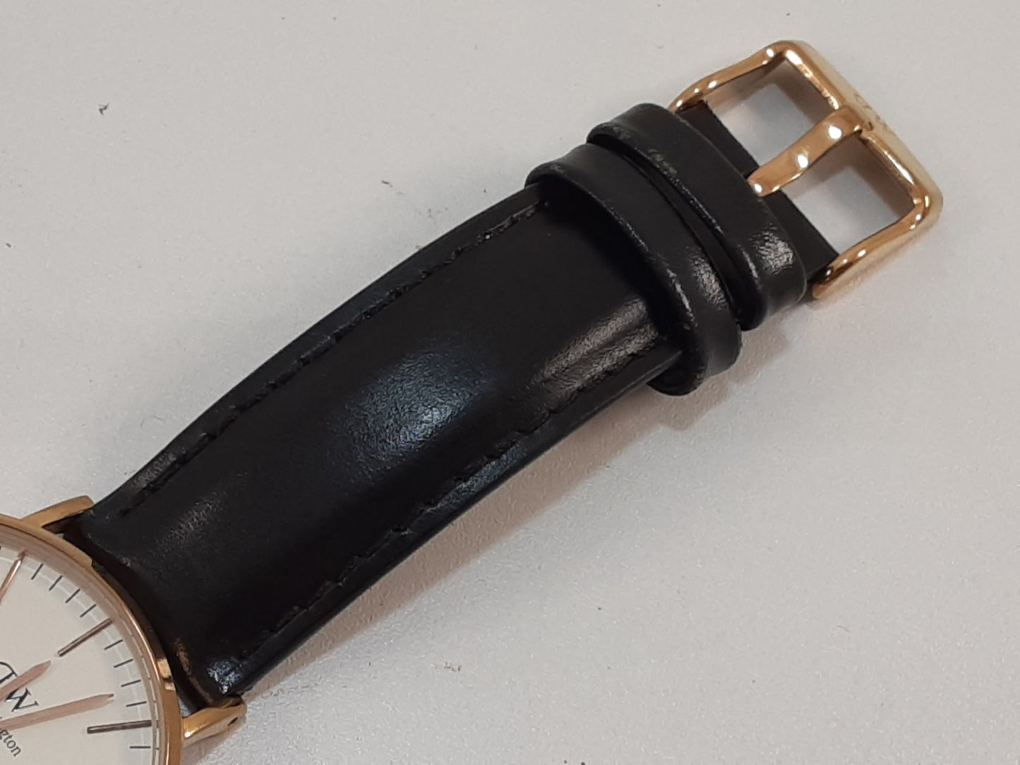 ダニエル ウェリントン Daniel Wellington クラシック シェフィールド 腕時計 DW00100139 白 ホワイト 黒 ブラック SS レザー アナログ クォーツ QZ ウォッチ DW CLASSIC SHEFFIELD BLACK 【中古】【送料無料】 ht5463