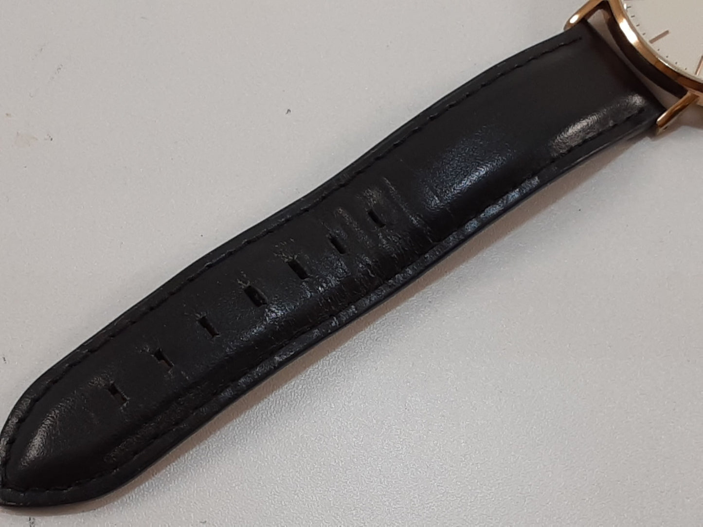 ダニエル ウェリントン Daniel Wellington クラシック シェフィールド 腕時計 DW00100139 白 ホワイト 黒 ブラック SS レザー アナログ クォーツ QZ ウォッチ DW CLASSIC SHEFFIELD BLACK 【中古】【送料無料】 ht5463