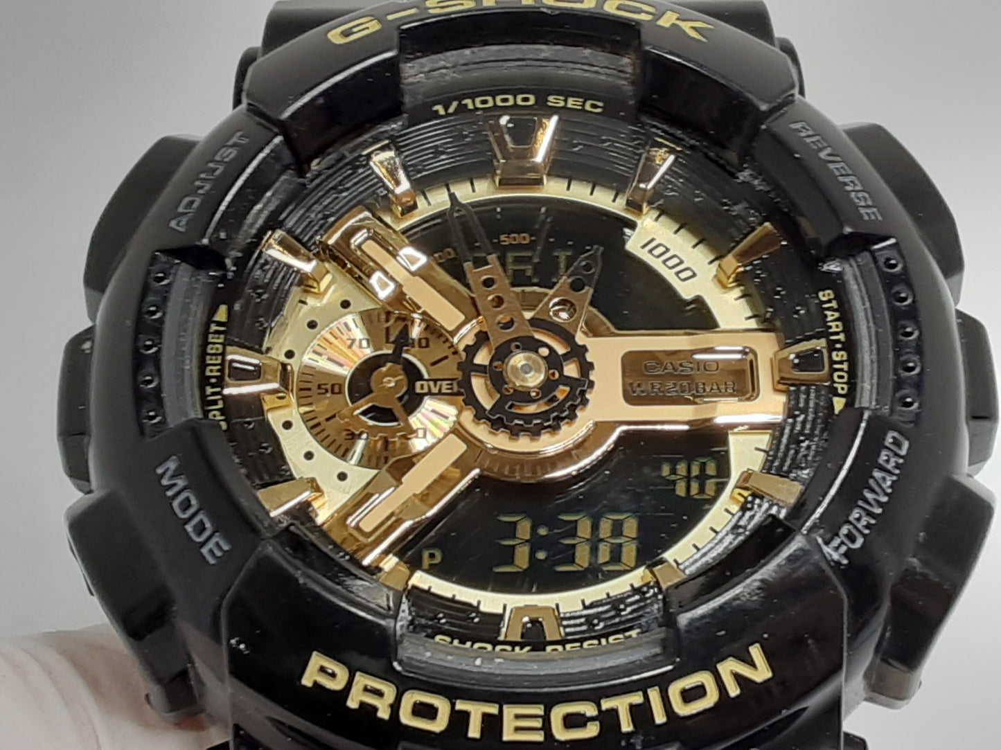カシオ CASIO G-SHOCK メンズ 腕時計 GA-110GB 黒 ブラック ゴールド 樹脂 ブレス デジタル アナログ クォーツ QZ ウォッチ Gショック ジーショック Black × Gold Series 【中古】【送料無料】ht5474
