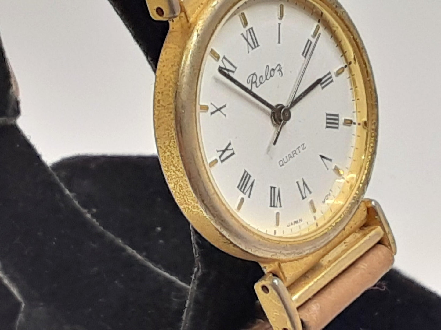 レロー RELOJ レディース 腕時計 白 ホワイト ベージュ SS 合成皮革 ブレス アナログ クォーツ QZ ウォッチ 【中古】【送料無料】 ht5510