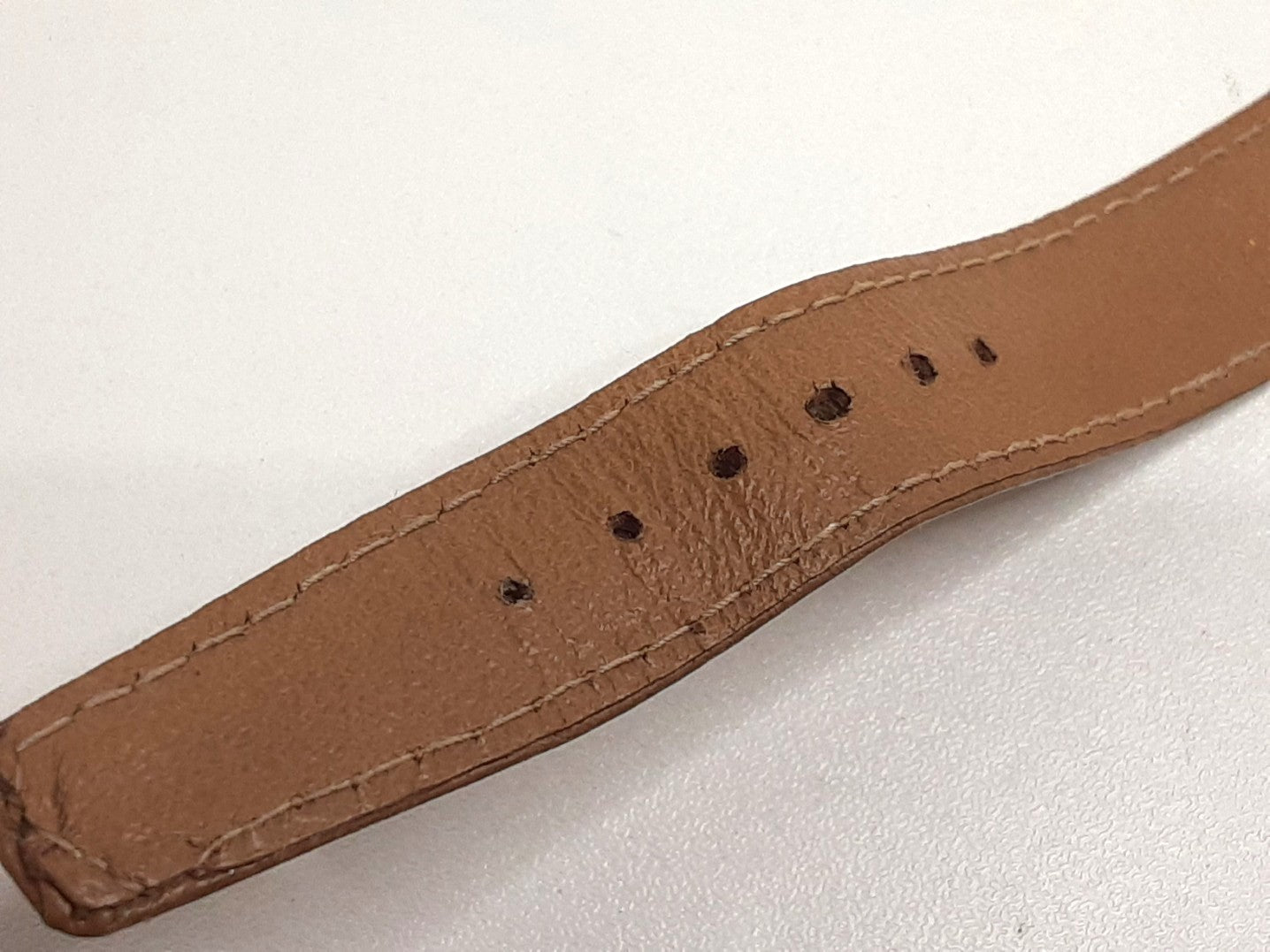 レロー RELOJ レディース 腕時計 白 ホワイト ベージュ SS 合成皮革 ブレス アナログ クォーツ QZ ウォッチ 【中古】【送料無料】 ht5510