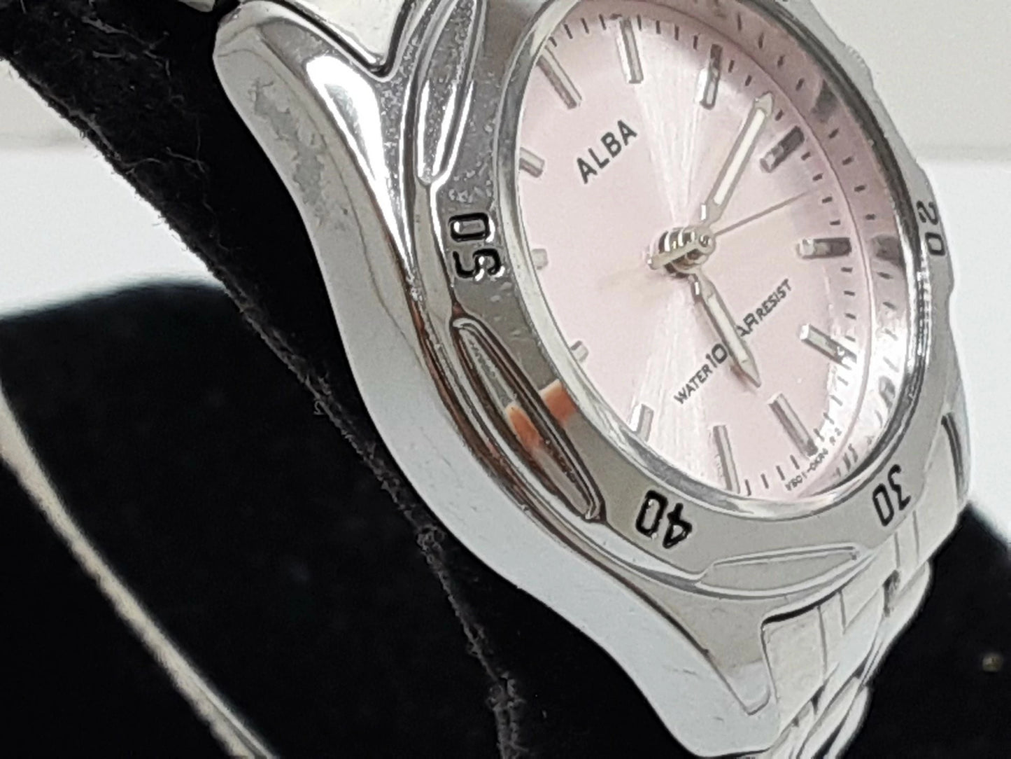 セイコー SEIKO アルバ ALBA レディース 腕時計 V501-0BJ0 ラウンド ピンク シルバー SS ブレス アナログ クオーツ QZ ウォッチ レディース 【中古】【送料無料】 ht6169