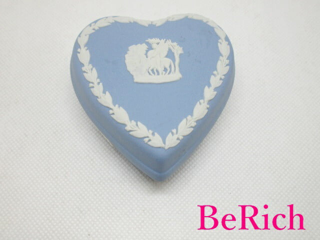 ウェッジウッド WEDGWOOD ジャスパー ウェア ハート 小物入れ アクセサリー ペール ブルー 陶器 ロゴ ケース 置物 【中古】【送料無料】 bh2151