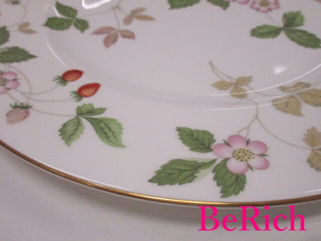 ウェッジウッド WEDGWOOD ワイルド ストロベリー プレート 白 ホワイト ファイン ボーンチャイナ 陶磁器 大皿 盛皿 銘々皿 食器 洋食器 テーブルウェア 【中古】【送料無料】 bh2191