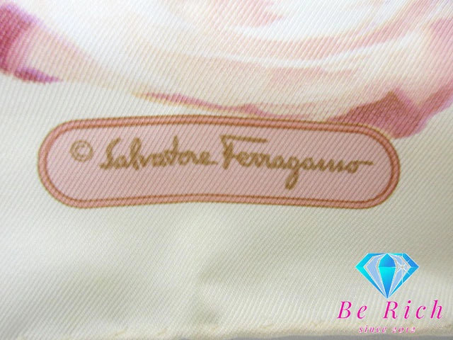 フェラガモ Salvatore Ferragamo スカーフ フラワー アイボリー ピンク マルチカラー ロゴ シルク 絹 巻物 小物 【中古】【送料無料】 bc1964