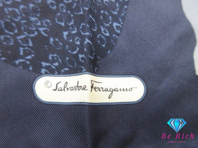 フェラガモ Salvatore Ferragamo 蝶柄 バタフライ スカーフ ネイビー イエロー マルチカラー ロゴ シルク 絹 ストール 巻物 小物 婦人 レディース 【中古】【送料無料】 bh2621