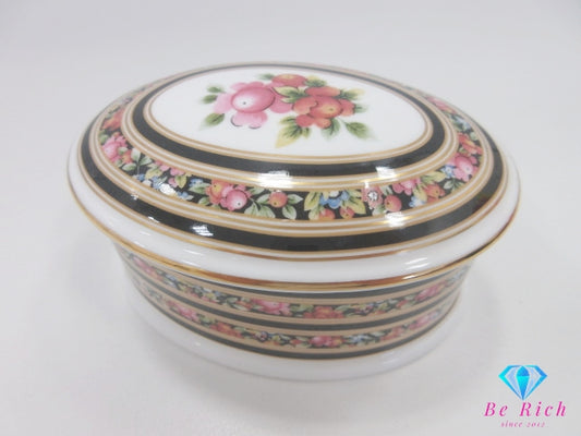 ウェッジウッド WEDGWOOD クリオ 小物入れ アクセサリー マルチカラー 陶器 ロゴ ケース 置物 【中古】【送料無料】 bh2757