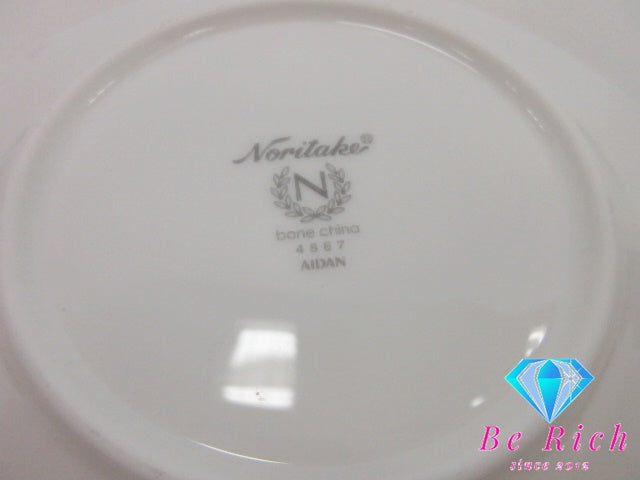 ノリタケ NORITAKE エイダン ティー カップ & ソーサー 2客 セット ホワイト 白 ブラック 黒 シルバー ペア 陶器 コップ 皿 紅茶 食器 テーブル ウェア  製陶 【中古】【送料無料】 bh2813