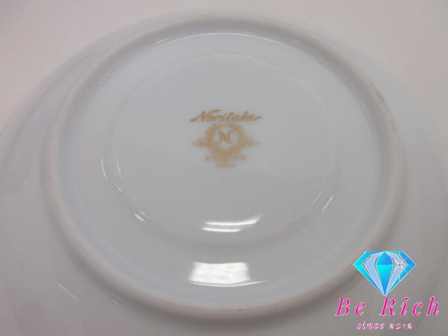 ノリタケ NORITAKE ティー カップ & ソーサー 6客 セット ホワイト 白 ゴールド 陶器 コップ 皿 紅茶 食器 テーブル ウェア  製陶 【中古】【送料無料】 bh2813