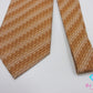 美品 フェンディ FENDI ネクタイ 総柄 ロゴ オレンジ系 ベージュ ズッカ柄 シルク 絹 ビジネス スーツ ファッション 小物 紳士 メンズ 【中古】【送料無料】 bh2890