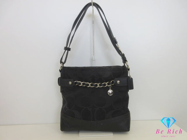 コーチ COACH 2way ショルダーバッグ F18862 シグネチャー サテン チェーン ダッフル 黒 ブラック キャンバス レザー ロゴ 肩掛け 斜め掛け 鞄  【中古】【送料無料】 bk10076