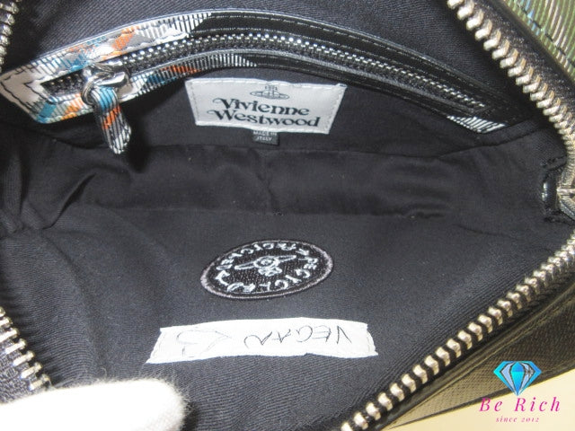 美品 ヴィヴィアン ウエストウッド Vivienne Westwood ショルダーバッグ カメラバッグ 4304006Y チェック 柄 マルチカラー  PVC オーヴ ロゴ 総柄 鞄 ORB オーヴ 【中古】【送料無料】 bk10186