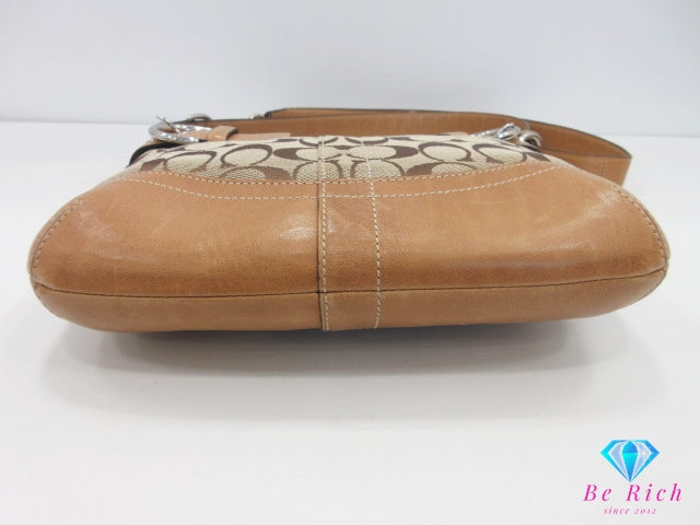 コーチ COACH ショルダーバッグ 3574 シグネチャー ソフト ダッフル カーキ ベージュ キャンバス レザー ロゴ クロスボディ 斜め掛け 鞄 【中古】【送料無料】 bk10255