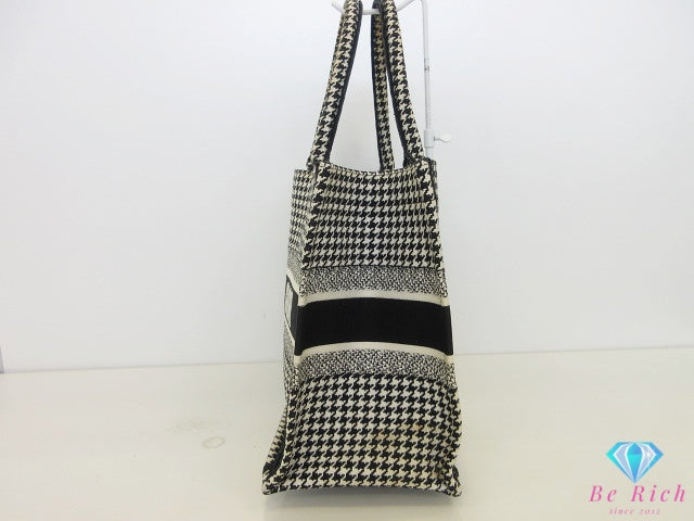 クリスチャン ディオール Christian Dior camp ハウンドトゥース ミディアム ブック トート 千鳥格子 ハンドバッグ ブラック ホワイト 黒 白 鞄 【中古】【送料無料】 bk10604