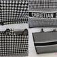 クリスチャン ディオール Christian Dior camp ハウンドトゥース ミディアム ブック トート 千鳥格子 ハンドバッグ ブラック ホワイト 黒 白 鞄 【中古】【送料無料】 bk10604