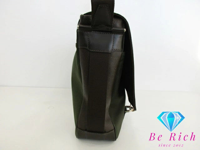 ルイ ヴィトン LOUIS VUITTON メンズ ショルダーバッグ タイガ デルスー M30168 グリズリ ブラウン 茶 ナイロン レザー ロゴ 肩掛け 斜め掛け 鞄 【中古】【送料無料】 bk8600