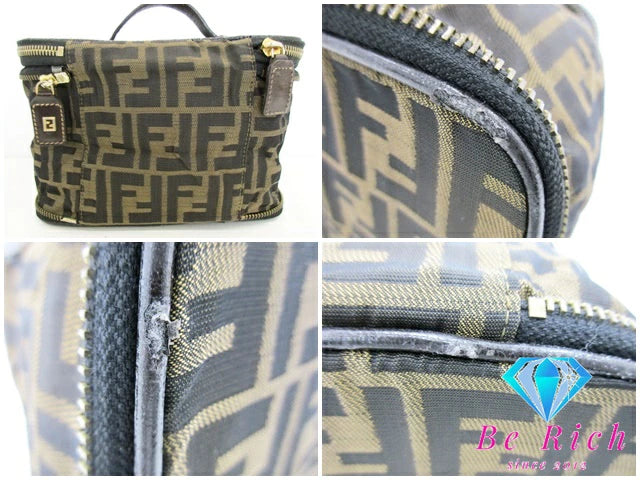 フェンディ FENDI バニティバッグ ハンドバッグ ポーチ ズッカ ブラウン 茶 キャンバス レザー ロゴ 化粧 コスメ アクセサリーポーチ 鞄 折り畳み 【中古】【送料無料】 bk8846
