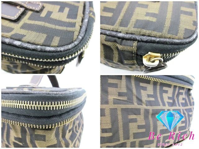フェンディ FENDI バニティバッグ ハンドバッグ ポーチ ズッカ ブラウン 茶 キャンバス レザー ロゴ 化粧 コスメ アクセサリーポーチ 鞄 折り畳み 【中古】【送料無料】 bk8846