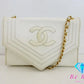 シャネル CHANEL V ステッチ チェーン ショルダーバッグ ラム スキン ホワイト 白 アイボリー ココマーク CC ロゴ 鞄 【中古】【送料無料】 bk9078