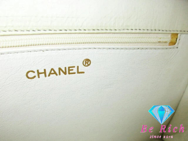シャネル CHANEL V ステッチ チェーン ショルダーバッグ ラム スキン ホワイト 白 アイボリー ココマーク CC ロゴ 鞄 【中古】【送料無料】 bk9078