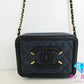 美品 シャネル CHANEL フィリグリー ミニ チェーン ショルダーバッグ A84452 レザー キャビア スキン 黒 ブラック ネイビー ココマーク CC ロゴ 斜め掛け 鞄 【中古】【送料無料】 bk9212