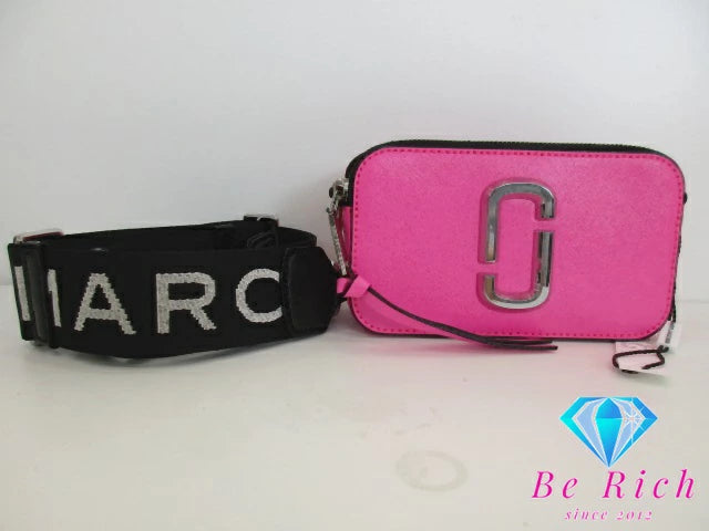 美品 マーク ジェイコブス MARC JACOBS ザ スナップショット ショルダーバッグ M0014503 ブライト ピンク レザー ダブル J ロゴ スモール カメラバッグ ポシェット クロスボディ 斜め掛け 鞄 ほぼ 未使用品 【中古】【送料無料】 bk9461