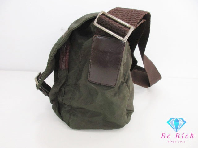 プラダ PRADA ショルダーバッグ カーキ グリーン 緑 ナイロン レザー 三角 プレート ロゴ クロスボディ 斜め掛け 鞄 【中古】【送料無料】 bk9565