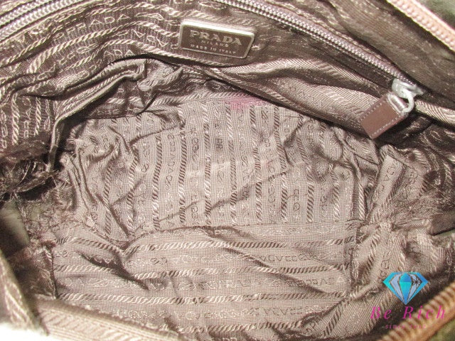 プラダ PRADA ショルダーバッグ カーキ グリーン 緑 ナイロン レザー 三角 プレート ロゴ クロスボディ 斜め掛け 鞄 【中古】【送料無料】 bk9565