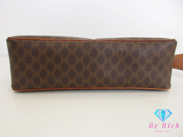 セリーヌ CELINE ショルダーバッグ マカダム ブラウン 茶 ロゴ ブラゾン PVC レザー ポシェット メッセンジャー クロスボディ 肩掛け 斜め掛け 鞄 ヴィンテージ  【中古】【送料無料】 bk9577