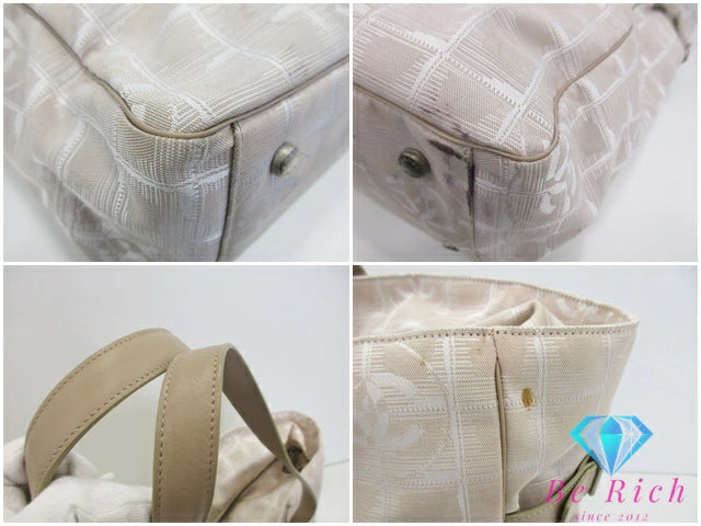 シャネル CHANEL ニュー トラベル ライン トート TGM A15826 ベージュ ゴールド ジャガード ナイロン レザー ココ マーク CC ロゴ トートバッグ ハンドバッグ ショルダーバッグ  【中古】【送料無料】 bk9671