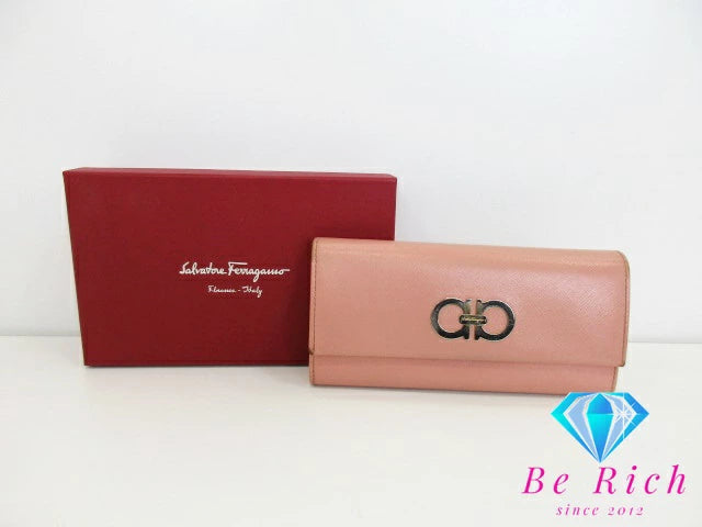 サルヴァトーレ フェラガモ Ferragamo 長財布 GJ 227 121 ガンチーニ ピンク レザー ロゴ 二つ折り財布 ロング ウォレット  【中古】【送料無料】bs3646