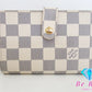 ルイ ヴィトン LOUIS VUITTON ダミエ アズール ポルトフォイユ ヴィエノワ N61676 白 ホワイト アイボリー PVC レザー LV ロゴ 中財布 ミディアム コンパクト ウォレット がま口 小銭入れ 【中古】【送料無料】 bs3733
