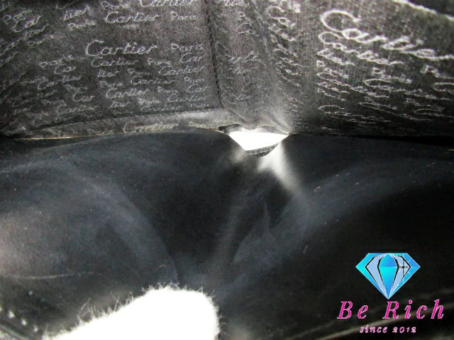 カルティエ Cartier メンズ 二つ折り財布 パシャ 黒 ブラック レザー ロゴ コンパクト ウォレット 【中古】【送料無料】 bs3769