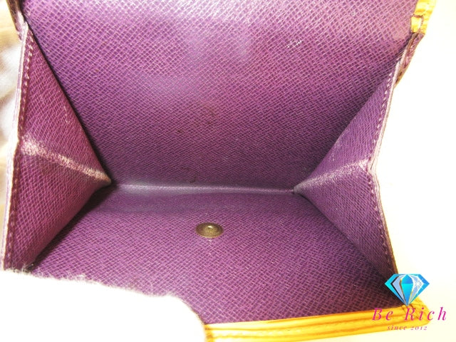 ルイ ヴィトン LOUIS VUITTON Wホック 三つ折り財布 エピ ポルト モネ ビエ カルト クレディ M63489 タッシリ イエロー 黄 レザー LV ロゴ 二つ折り財布 ミニ コンパクト ウォレット  【中古】【送料無料】 bs3915