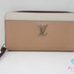 美品 ルイ ヴィトン LOUIS VUITTON ラウンド ファスナー 長財布 ロックミー ジッピー ウォレット M67540 ローズ ソワ クオーツ ピンク ベージュ レザー LV ロゴ 二つ折り財布 ロング バイカラー 【中古】【送料無料】 bs3919