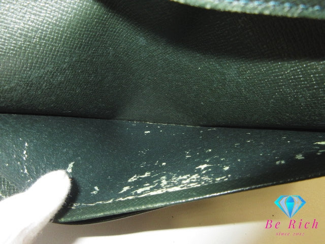 ルイ ヴィトン LOUIS VUITTON 二つ折り財布 長財布 札入れ タイガ ポルト バルール カルト クレディ M30394 エピセア グリーン 緑 LV ロゴ ロング ウォレット 【中古】【送料無料】 bs3928