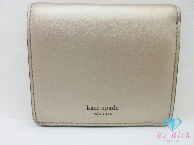 ケイトスペード kate spade 二つ折り 財布 WLRU5595 メタリック ベージュ レザー コンパクト ウォレット  【中古】【送料無料】 bs3970
