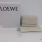 ロエベ LOEWE バーティカル ウォレット 三つ折り 財布 C499S97X07 リピート アナグラム アイボリー ロゴ レザー コンパクト ウォレット 【中古】【送料無料】bs3987