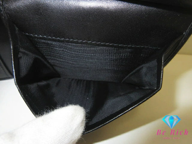 美品 プラダ PRADA メンズ 二つ折り財布 2M0738 サフィアーノ レザー 黒 ブラック ロゴ コンパクト ウォレット 【中古】【送料無料】 bs4057