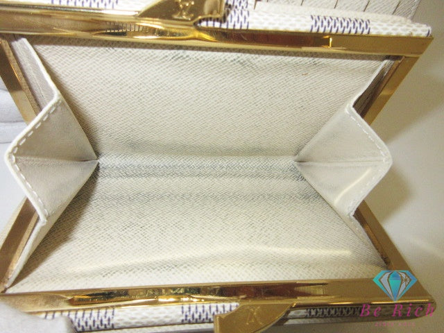 ルイ ヴィトン LOUIS VUITTON ダミエ アズール ポルトフォイユ ヴィエノワ N61676 白 ホワイト アイボリー PVC レザー LV ロゴ 中財布 ミディアム コンパクト ウォレット がま口 小銭入れ 【中古】【送料無料】 bs4360