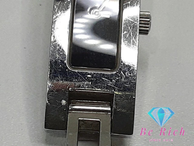 グッチ GUCCI レディース 腕時計 3900L 黒 ブラック シルバー SS ブレス レクタンギュラー アナログ クォーツ QZ ウォッチ バングル 【中古】【送料無料】 bt3075